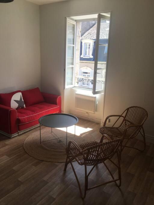 Appartement Avec Parking Proche Cathedrale Bourges Exterior foto